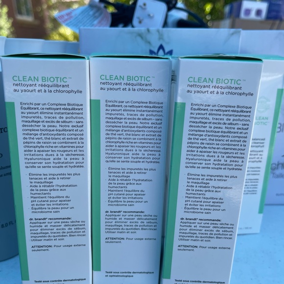 Dr. Brandt Clean Biotic - pH Balanced Yogurt Cleanser - Removes Dirt, Impurities - Picture 8 of 10